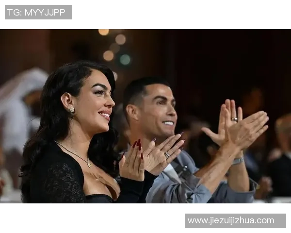 从巅峰到低谷：最惨足球球星的起落与命运挣扎