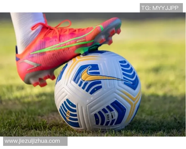 耐克推出足球明星联名款书包引领潮流时尚与运动风潮融合 耐克推出足球明星联名款书包引领潮流时尚与运动风潮融合