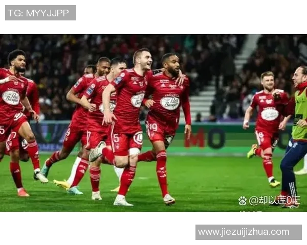 世界足球历史最顶尖球员的辉煌成就与传奇故事解析